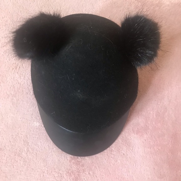 H&M faux fur Pom Pom felt hat with faux leather brim - Picture 3 of 3